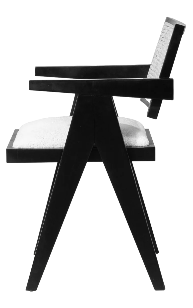 Need restaurant furniture in france?